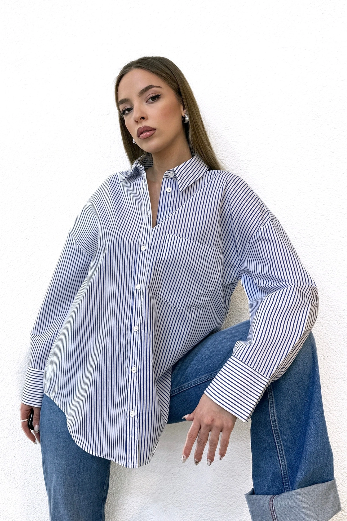 İnce Çizgili Gömlek