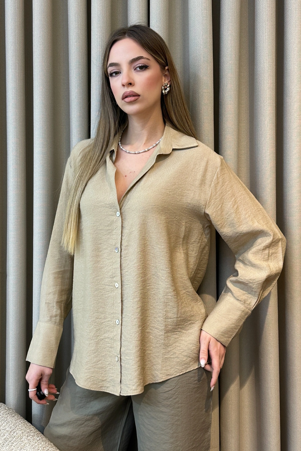 Kraşlı Saten Gömlek