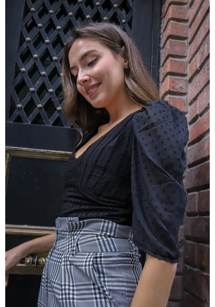 Büzgü Kollu Bluz - SİYAH