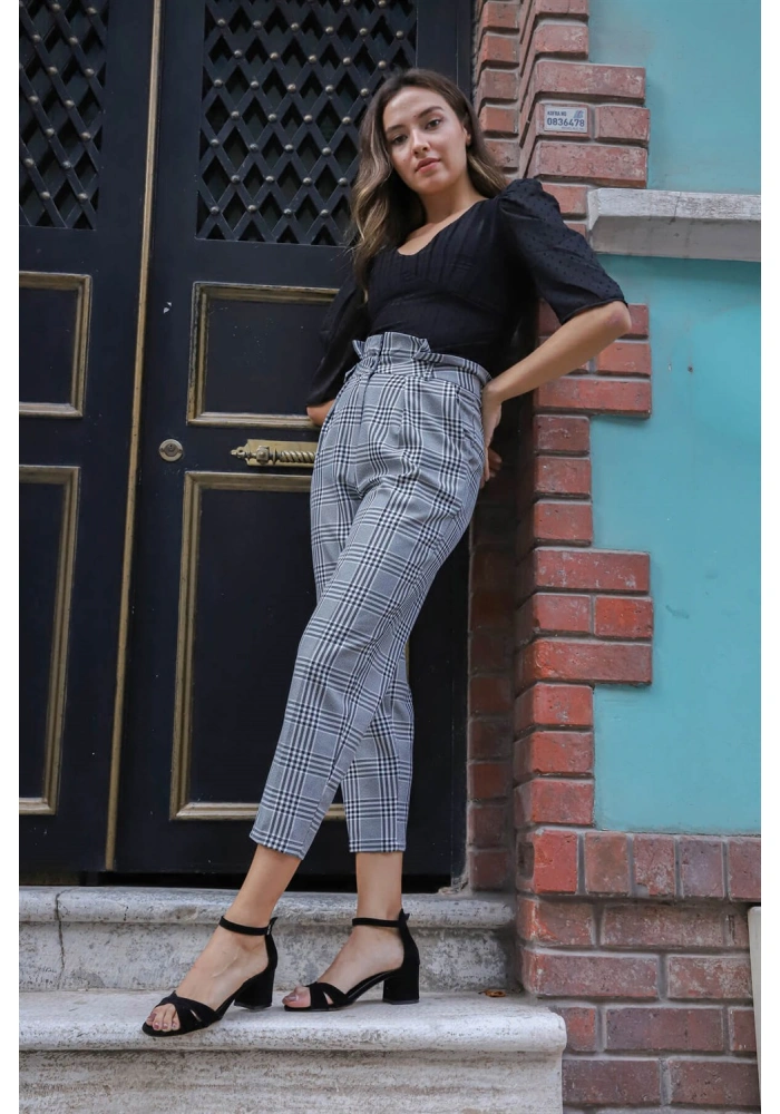 Büzgü Kollu Bluz - SİYAH