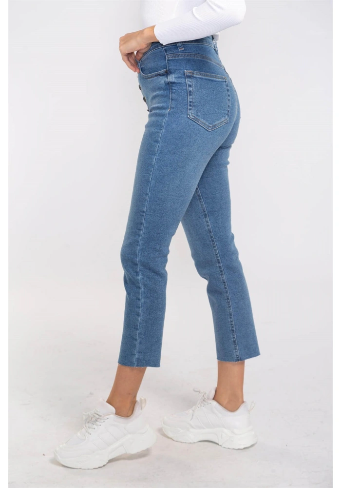 Düğme Detaylı Kesik Paça Slim Fit Jean-MAVİ