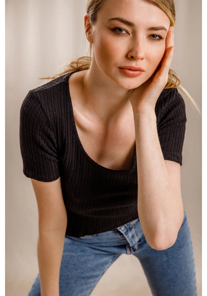 Geniş Yaka Triko Bluz - SİYAH