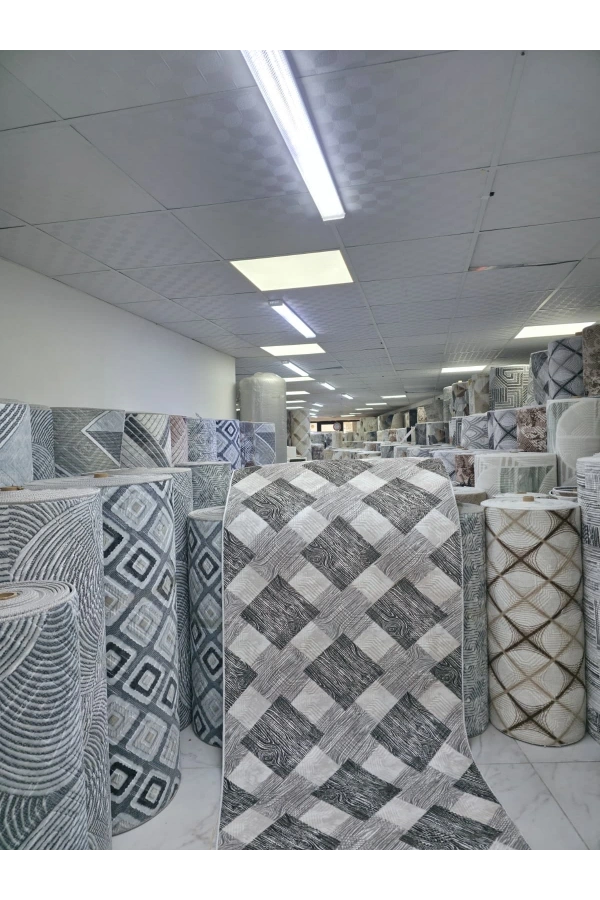 Dinarsu D016 Gri-Beyaz Halı | Ahşap Dokulu Çapraz Desen Modern Halı