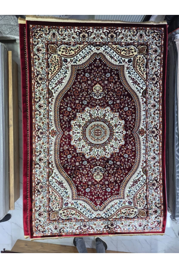 Asar Yün İpek H4158A Koyu Kırmızı Armut Madalyonlu Halı 150x233