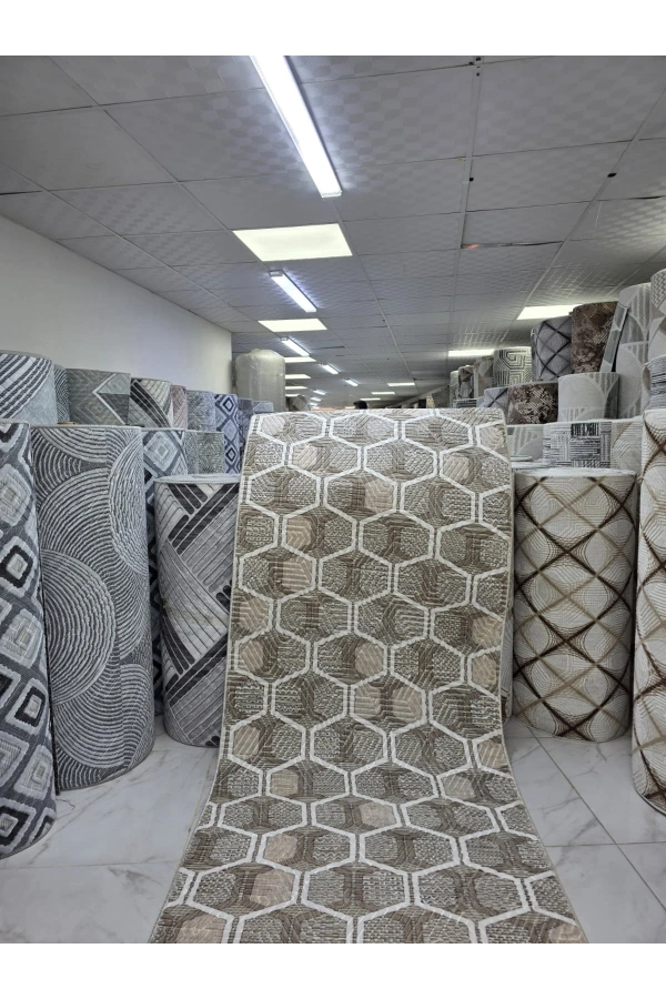 Sarar Lüx Bej Vizon İri Petek Halı