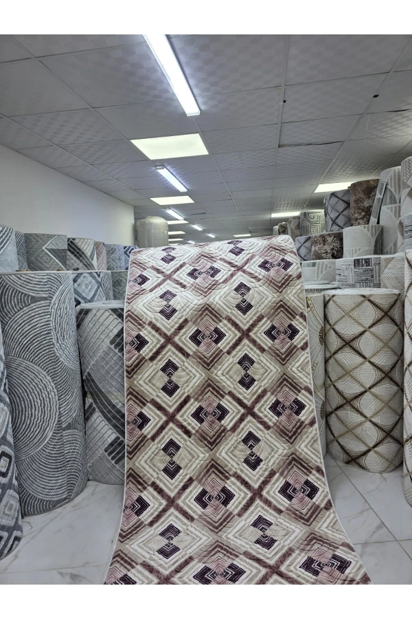 Aksu Krem Geometrik Elmas Çizgili Halı