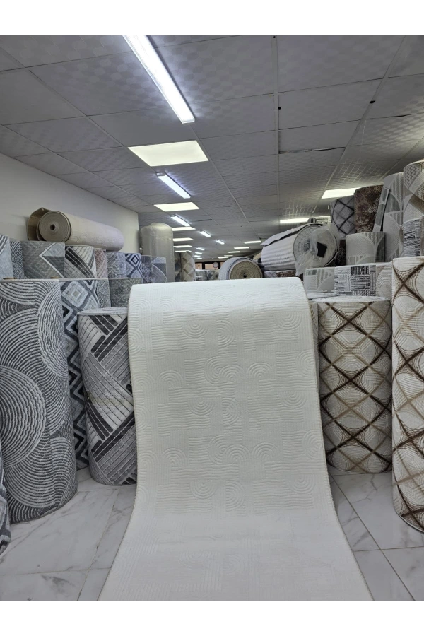 Sarar Plus Beyaz Spiral Kabartmalı Halı