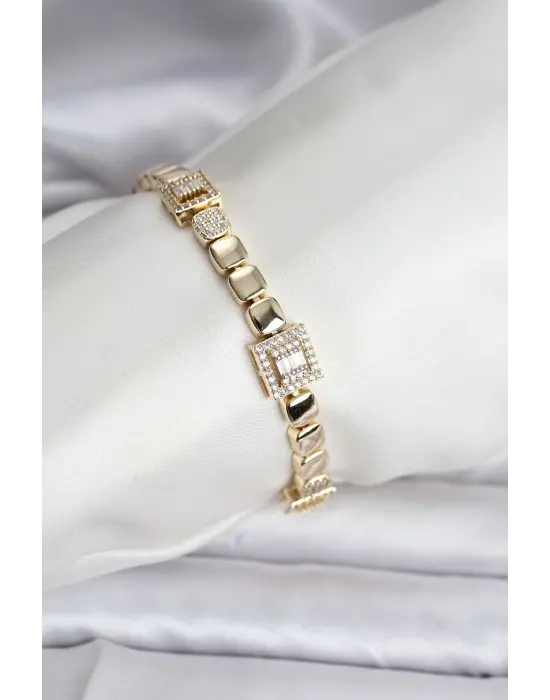 14K Gold Renk Kaplama Zirkon Taşlı CM Kadın Bileklik