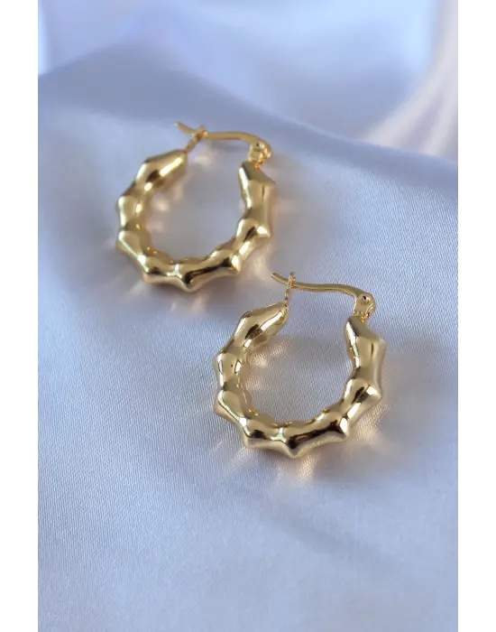 316L Çelik Altın Renginde Tırtıklı Halka Model Kadın Küpe