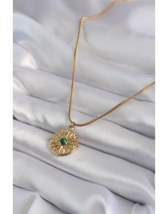 Altın  Yeşil Taşlı Kutup Yıldızı İşleme Madalyon Model  Çelik Kolye