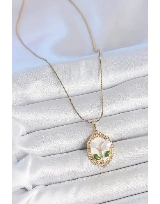 316L Çelik Gold Renk Zincir Beyaz Mineli İncili Çiçek İşlemeli Portre Model Kadın Kolye