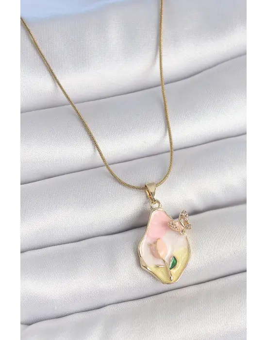 316L Çelik Gold Renk Zincir Damla Mix Renk Çiçek İşlemeli Kelebek Detay Portre Model Kadın Kolye