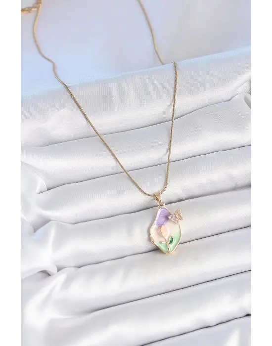 316L Çelik Gold Renk Zincir Damla Mix Renk Mineli Çiçek İşlemeli Kelebek Detay Portre Model Kadın Kolye