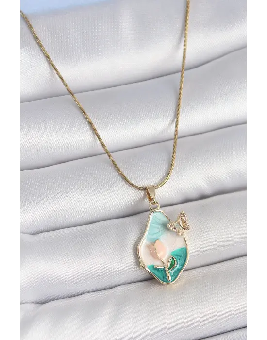 316L Çelik Gold Renk Zincir Damla Mix Renk Mineli Çiçek İşlemeli Kelebek Detay Portre Model Kadın Kolye