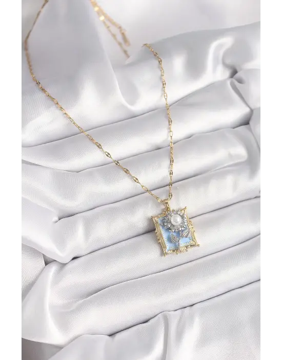 Altın Zincir Gümüş Çiçek İşleme İnci Detaylı Mavi Portre Model Paslanmaz Çelik Kolye