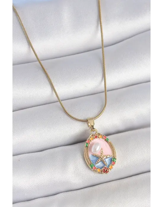 316L Çelik Gold Renk Zincir Mix Renk Deniz Yıldız İşlemeli İnci Detay Portre Model Kadın Kolye
