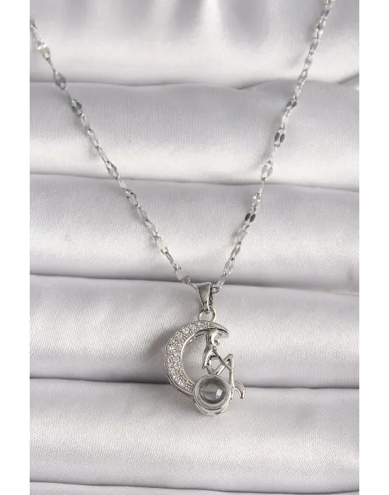  Altın  Zirkon Taşlı Hilal Oturan  Figür Projeksiyon Model  Çelik Kolye