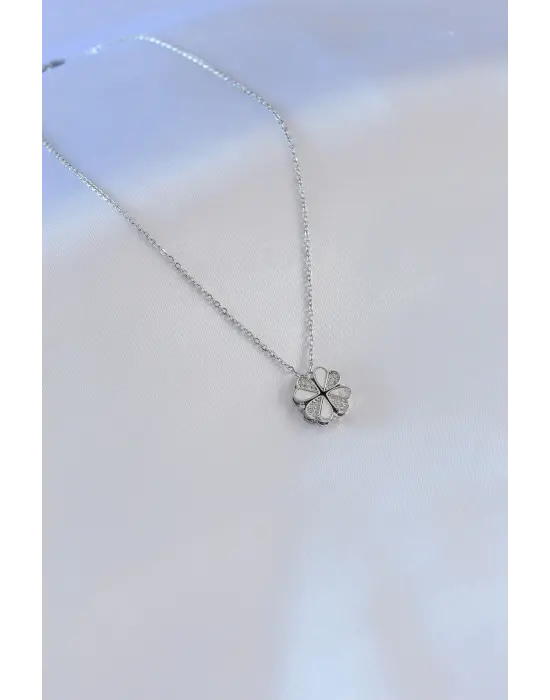  Gümüş  Açılır Yonca Model Zirkon Taşlı  Çelik Kolye