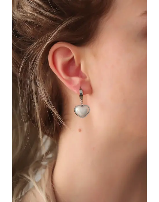 316L Çelik Gümüş Renk Beyaz Bombeli Kalp Küpe