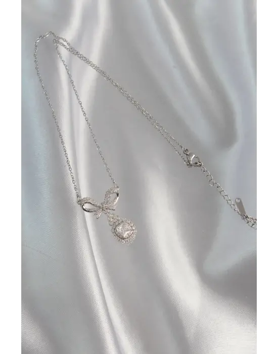  Gümüş  Fiyonk Detay Zirkon Taşlı Tektaş Çelik Kolye