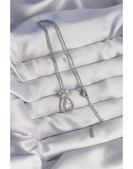  Gümüş  Fiyonk Detaylı Zirkon Taşlı Damla Model Çelik Kolye