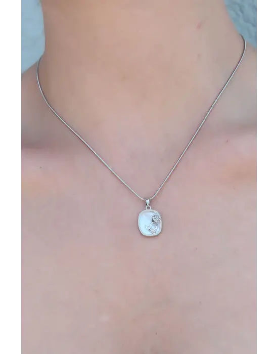 316L Çelik Gümüş Renk Gül Portre Model Kadın Kolye