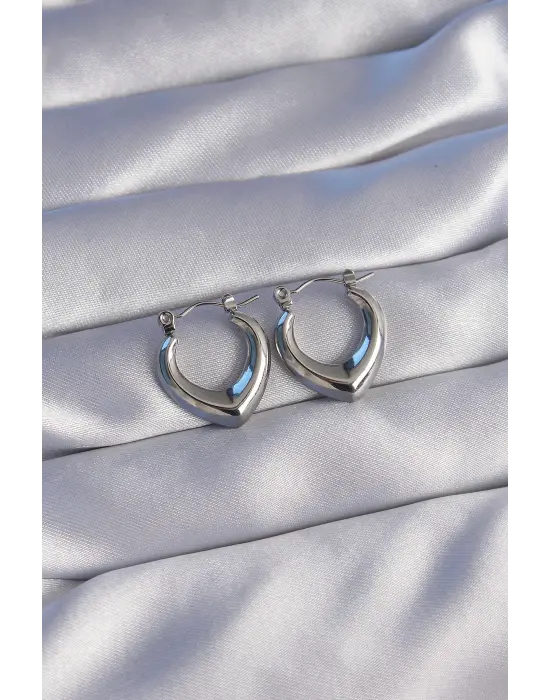   Gümüş İçi Oval Tasarımlı Küpe