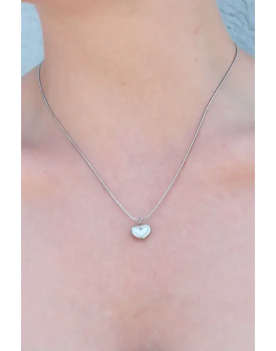 316L Çelik Gümüş Renk Kalp Figür Kadın Kolye