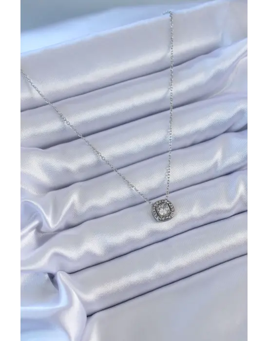  Gümüş  Kare Zirkon Taş Model  Çelik Kolye