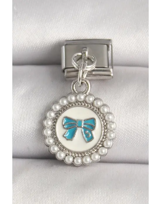 316L Çelik Gümüş Renk Mavi Fiyonk İşlemeli İnci Detaylı Nomination Charm