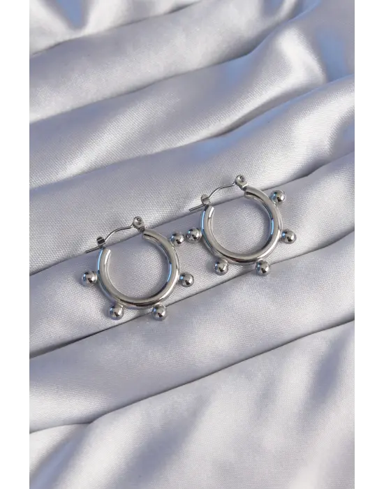   Gümüş Topçuk Tasarımlı Oval Küpe