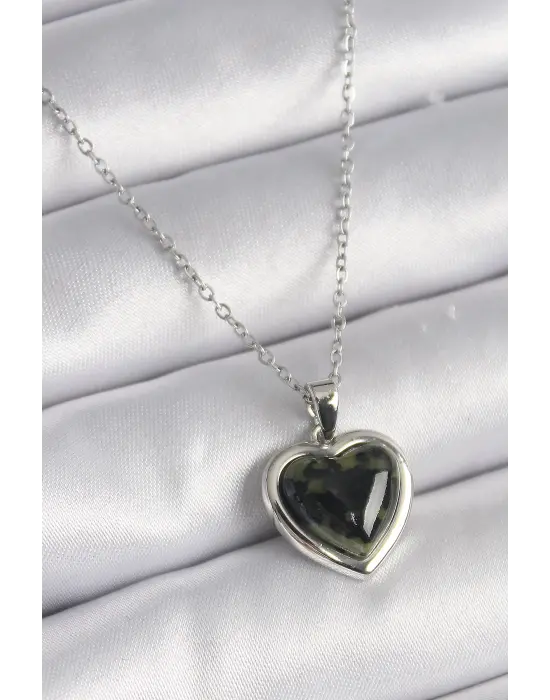  Gümüş  Yeşil Mineli Kalp Model  Çelik Kolye