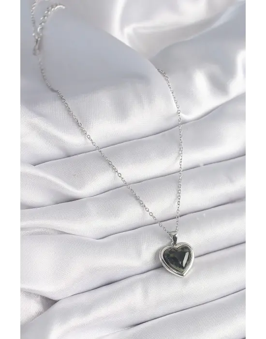  Gümüş  Yeşil Mineli Kalp Model  Çelik Kolye