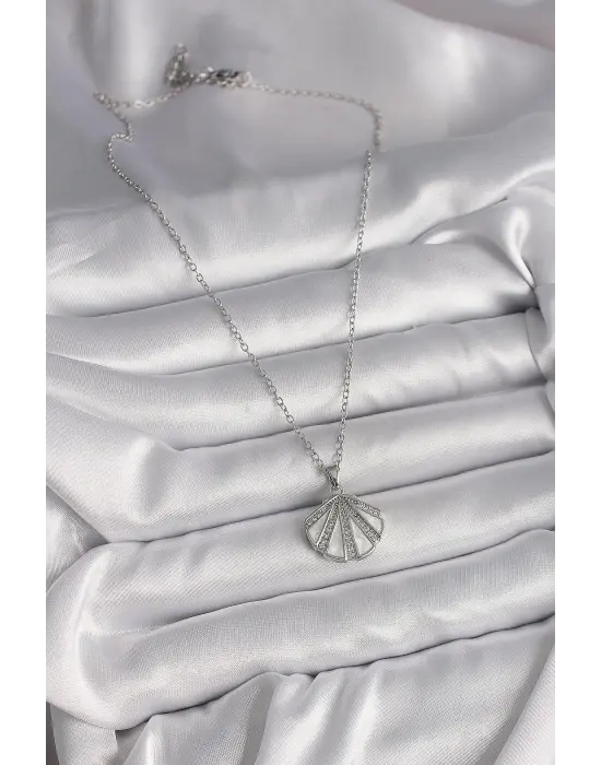  Gümüş  Zincir Zirkon Taşlı Beyaz Mineli Deniz Kabuğu Model  Çelik Kolye