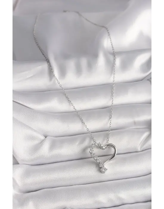  Gümüş  Zincir Zirkon Taşlı Kalp Model  Çelik Kolye