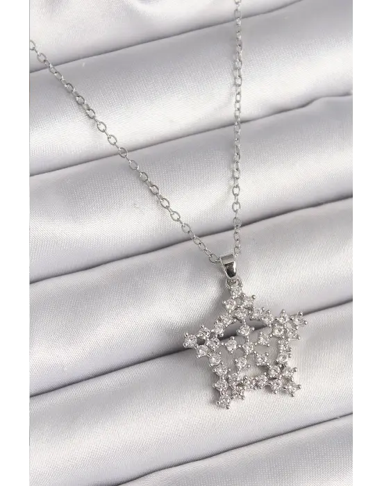 Gümüş Renkli Taşlı Kar Tanesi Model Çelik Kadın Kolye