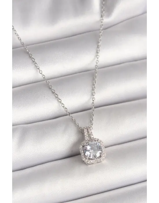 316L Çelik Gümüş Renk Zincir Zirkon Taşlı Kare Model Kadın Kolye