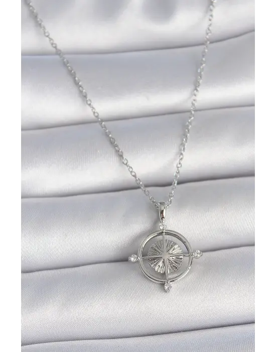 316L Çelik Gümüş Renk Zincir Zirkon Taşlı Pusula Model Kadın Kolye