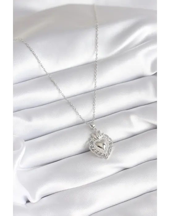  Gümüş  Zirkon Taş Detay Taç Kalp Model  Çelik Kolye
