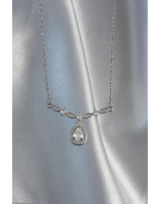  Gümüş  Zirkon Taşlı Damla Çelik Kolye