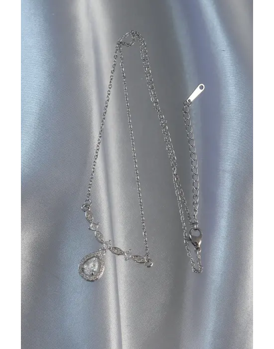  Gümüş  Zirkon Taşlı Damla Çelik Kolye