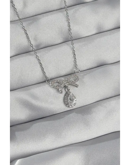  Gümüş  Zirkon Taşlı Fiyonk Detay Damla Çelik Kolye