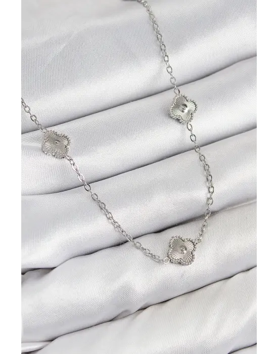 316L Çelik Yonca Model Gümüş Renk Kadın Kolye