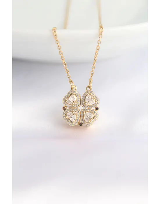  Zincir Altın  Zirkon Taşlı Kalpli Detay Yonca Çelik Kolye