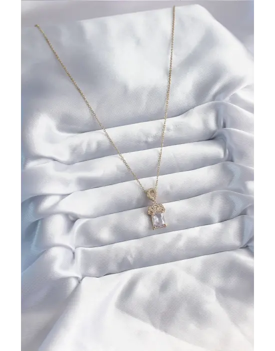  Zincir Altın  Zirkon Taşlı Taç Model  Çelik Kolye