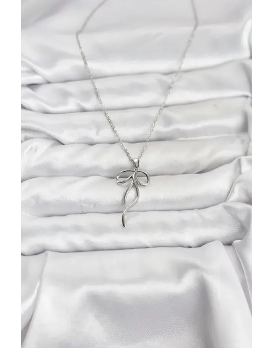 316L Çelik Zincir Gümüş Renk Fiyonk Model Kadın Kolye