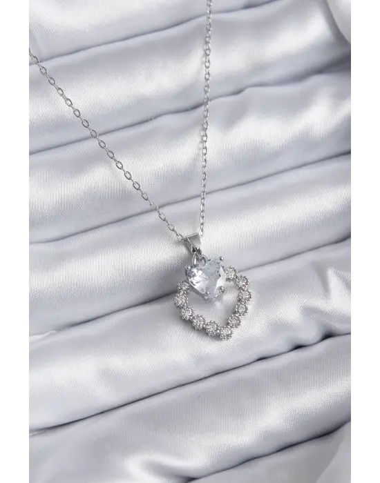  Zincir Gümüş  Zirkon Taşlı Kalp Model  Çelik Kolye