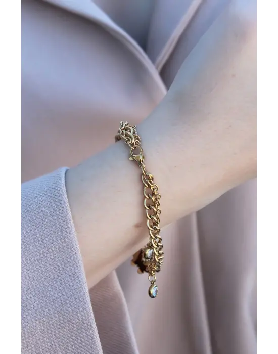 316L Kararmaz Çelik Gold Renk Kelebek Detaylı Kadın Bileklik