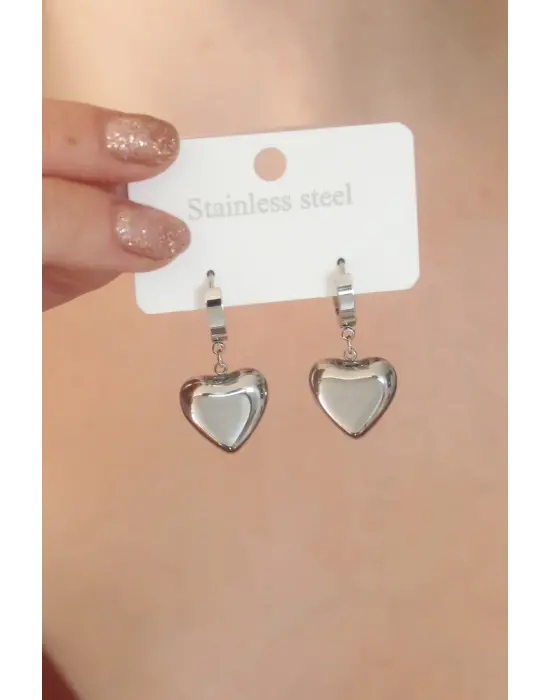  Kararmaz  Gümüş Kalpli Çelik Küpe