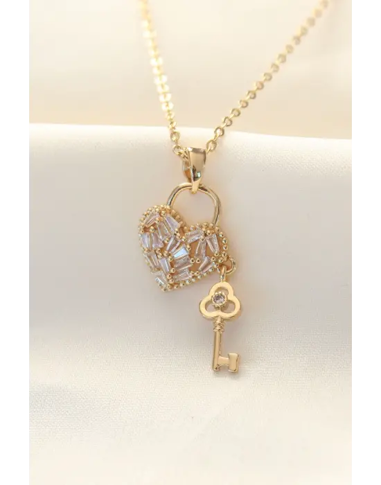 316L Zinciri Çelik  Zirkon Taşlı Altın  Kalp ve Anahtar Tasarımlı Çelik Kolye
